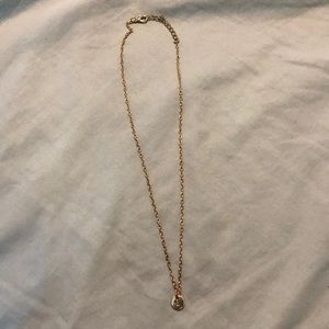 NWOT letter “L” necklace